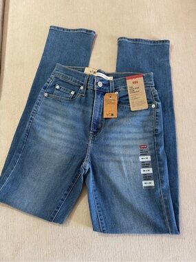 NWT Levi's 724 High Rise Slim Straight Jeans 26x32